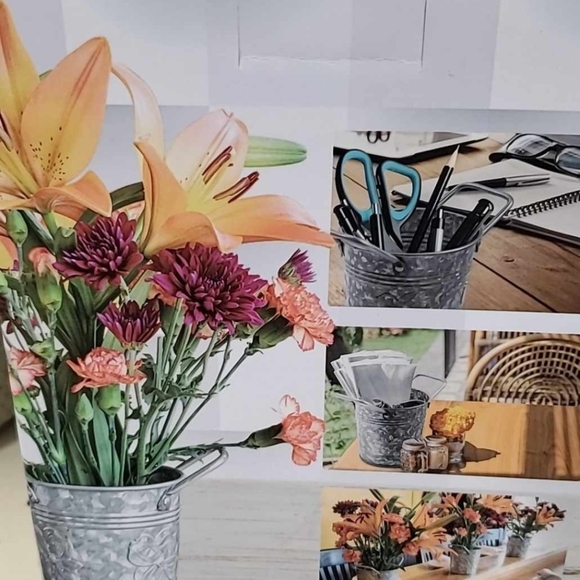 NEW IN BOX Farmhouse Flower Pots set of 3 - Picture 4 of 4